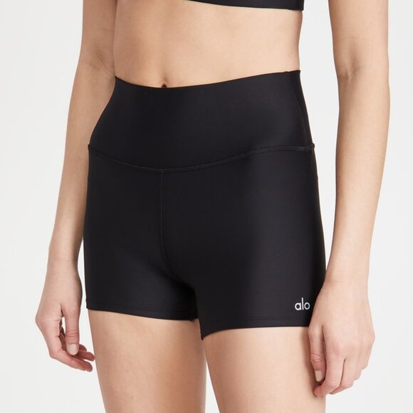 ALO Yoga Pants - Alo Yoga High Waist Airlift Shorts in Black and Size Medium